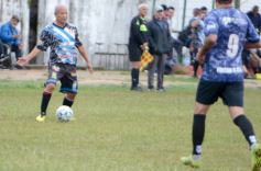 Foto de la galería: Glorias del fútbol misionero estuvieron presentes en J.G Brown a beneficio de Pety Ávalos
