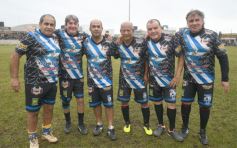 Foto de la galería: Glorias del fútbol misionero estuvieron presentes en J.G Brown a beneficio de Pety Ávalos