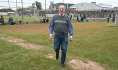 Foto de la galería: Glorias del fútbol misionero estuvieron presentes en J.G Brown a beneficio de Pety Ávalos