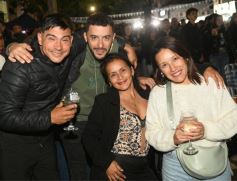 Foto de la galería: La tercera Festreaming en calle Colón con temática mundialista y solidaria