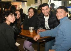Foto de la galería: La tercera Festreaming en calle Colón con temática mundialista y solidaria