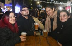 Foto de la galería: La tercera Festreaming en calle Colón con temática mundialista y solidaria