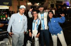 Foto de la galería: La tercera Festreaming en calle Colón con temática mundialista y solidaria