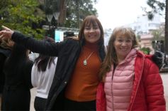Foto de la galería: "Bandera Solidaria" en la plaza 9 de Julio, festival cultural que reunió donaciones para los más necesitados
