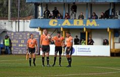 Foto de la galería: Mitre se mantiene líder en su zona después del 0-0 ante Juventud Antoniana de Salta
