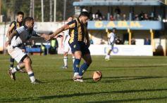 Foto de la galería: Mitre se mantiene líder en su zona después del 0-0 ante Juventud Antoniana de Salta