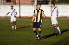 Foto de la galería: Mitre se mantiene líder en su zona después del 0-0 ante Juventud Antoniana de Salta