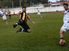 Foto de la galería: Mitre se mantiene líder en su zona después del 0-0 ante Juventud Antoniana de Salta