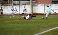 Foto de la galería: Mitre se mantiene líder en su zona después del 0-0 ante Juventud Antoniana de Salta