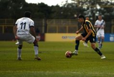 Foto de la galería: Mitre se mantiene líder en su zona después del 0-0 ante Juventud Antoniana de Salta