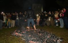 Foto de la galería: Noche de San Juan: multitudinaria muestra de fe y tradición 