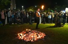 Foto de la galería: Noche de San Juan: multitudinaria muestra de fe y tradición 