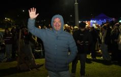 Foto de la galería: Noche de San Juan: multitudinaria muestra de fe y tradición 