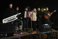 Foto de la galería: Noche de San Juan: multitudinaria muestra de fe y tradición 