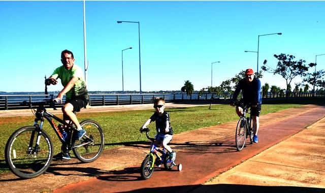 Segunda quincena: inscriben a nuevos paseos guiados para recorrer en bici o a pie la ciudad 