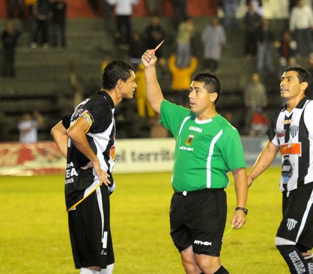 Árbitros de Fútbol Amateur: abrieron las inscripciones para un nuevo curso municipal