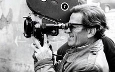 Pasolini 100 trae su muestra fotográfica al Teatro de Prosa de la ciudad