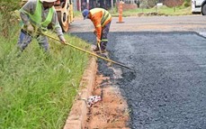 Mejoramiento vial y urbano en Posadas: la Municipalidad avanza con obras de asfaltado en Itaembé Miní