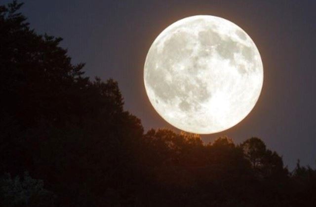 Luna Llena: invitan a Meditación y Ritual de Fuego y Plegaria en Posadas
