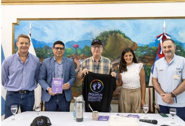 El Gobernador Passalacqua y la Fundación Pequeños Gigantes presentaron la "Semana Provincial del Niño Prematuro" 