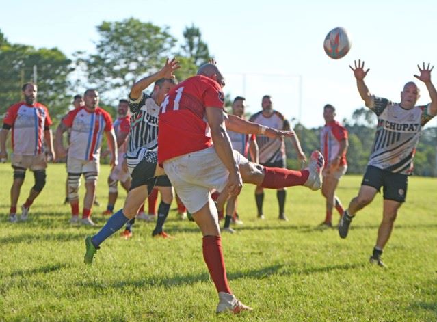 El torneo de rugby de veteranos Nacional NAVE 55 se disfrutó en Crucero del Norte 
