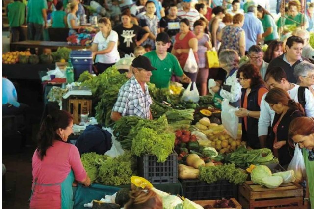 Imagen de la noticia: Las Ferias Francas atenderán con normalidad en la previa a las fiestas de fin de año