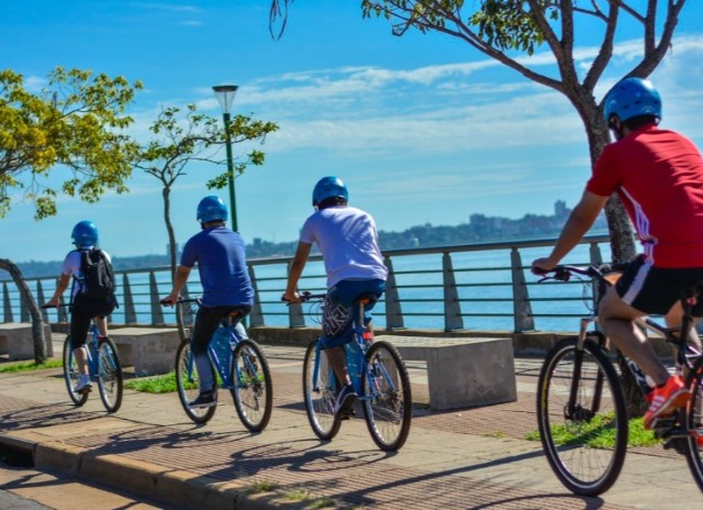 Imagen de la noticia: Paseos guiados para disfrutar de la naturaleza y el arte urbano