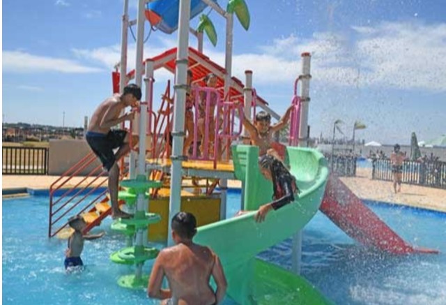 Imagen de la noticia: Posadas invita a vivir el verano en la ciudad, con propuestas integrales que combinan naturaleza, cultura, gastronomía y entretenimiento