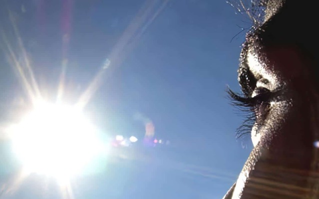 Imagen de la noticia: Brindan recomendaciones para cuidar la vista durante el verano