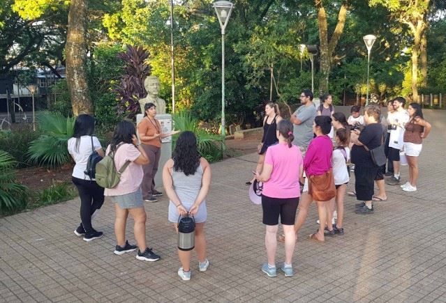 Exitoso paseo guiado por el recorrido histórico de Villa Urquiza 