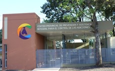 En el Centro de Prevención de Adicciones se brindan talleres psicoterapéuticos destinados a pacientes ambulatorios y familiares