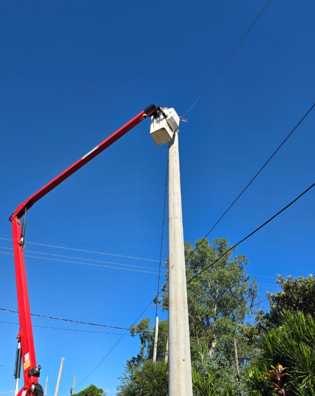 Imagen de la noticia: Mejor servicio y más seguridad: el impacto de las inversiones en infraestructura eléctrica de Energía de Misiones