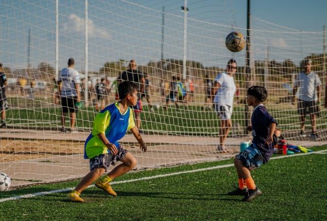 El Torneo de Verano de Fútbol Infantil de Escuelitas de Barrio sigue en Costa Sur