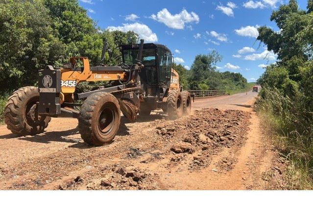 Realizan mejoras en la Ruta Provincial 1 y caminos vecinales