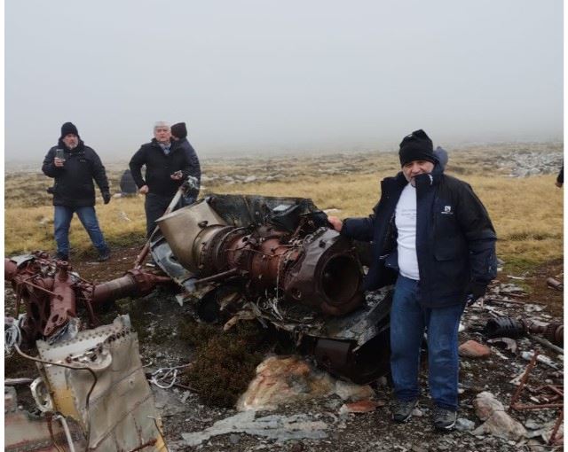 Malvinas: El regreso sanador del veterano Luis Cabral para soltar su "mochila" del pasado