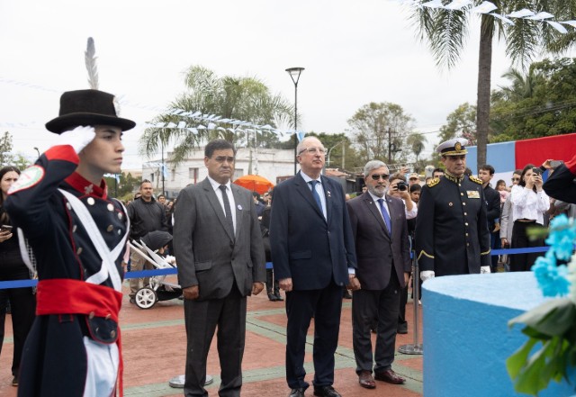 Imagen de la noticia: En San Ignacio se realizó el acto central por el 216° aniversario de la Revolución de Mayo