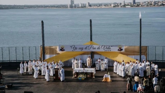 Imagen de la noticia: Corpus Christi volverá al Anfiteatro Manuel Antonio Ramírez y reunirá a fieles de toda la diócesis de Posadas