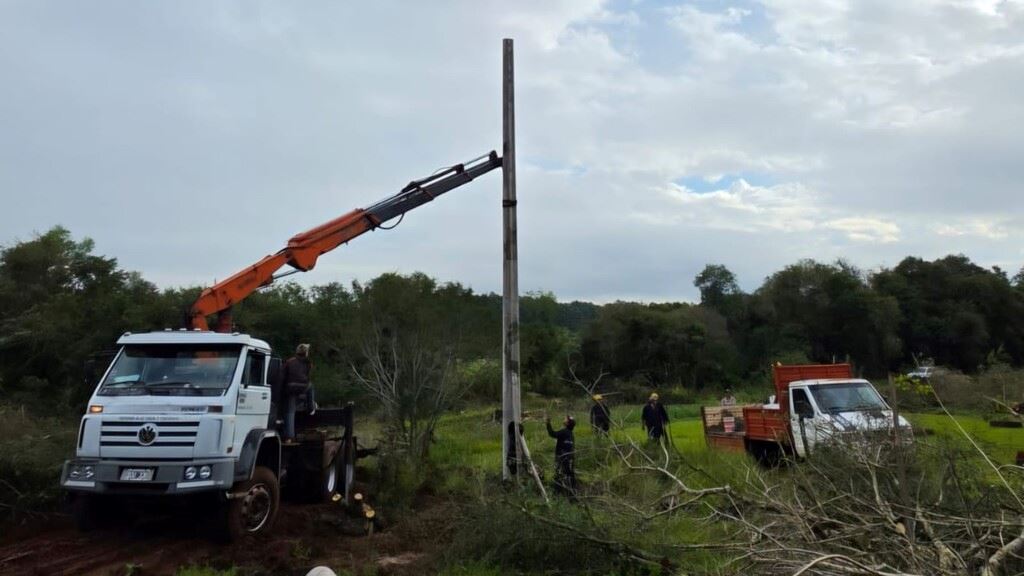 Avanza nuevo tendido eléctrico para el barrio San Cayetano de Corpus