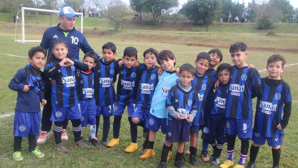 Con la premiación a los ganadores finalizó el torneo apertura de la Liga Municipal de Fútbol Infantil