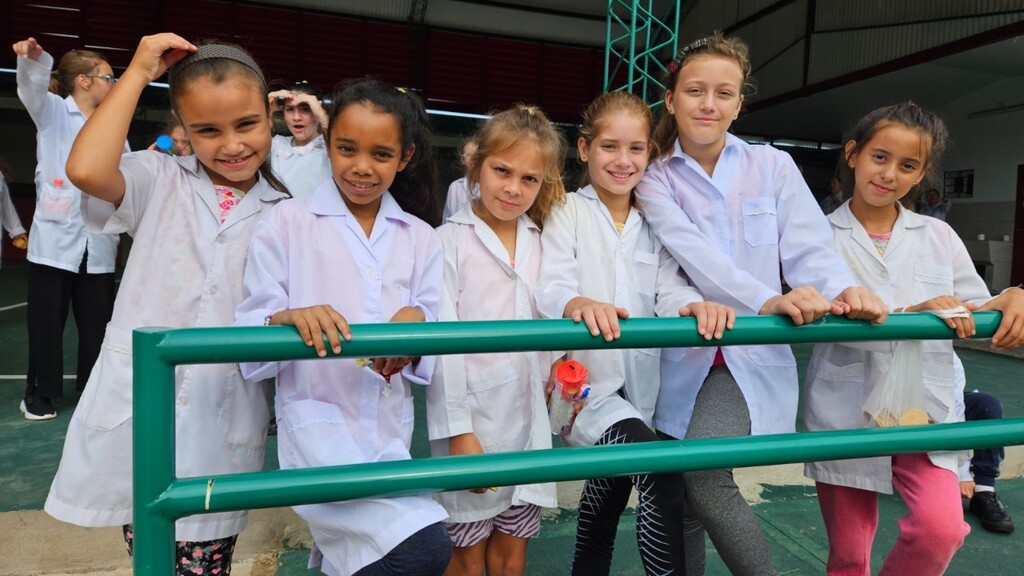 Acompañamiento para el regreso a clases con inversiones y programas de apoyo a las familias 