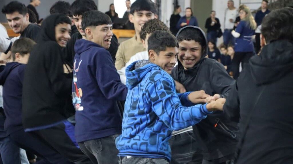 En Capioví más de 400 alumnos participaron de la jornada de prevención de consumos problemáticos y adicciones