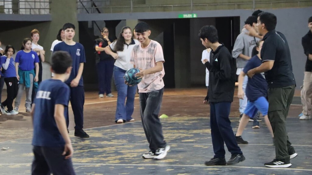 En Capioví más de 400 alumnos participaron de la jornada de prevención de consumos problemáticos y adicciones