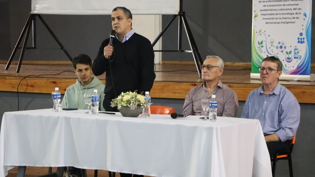 En Capioví más de 400 alumnos participaron de la jornada de prevención de consumos problemáticos y adicciones