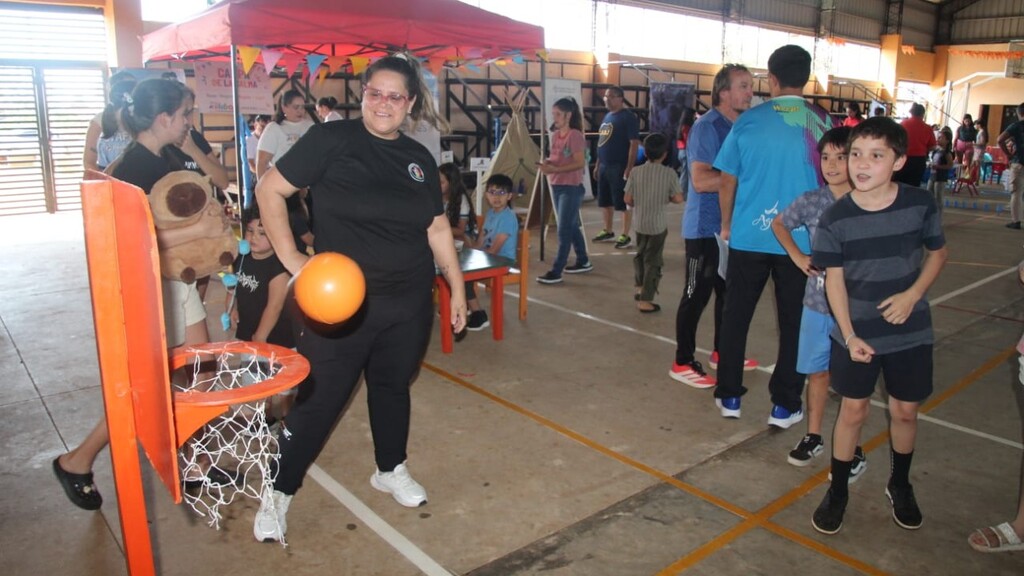 Los niños festejaron su día a lo grande en Itaembé Guazú con diversas actividades 