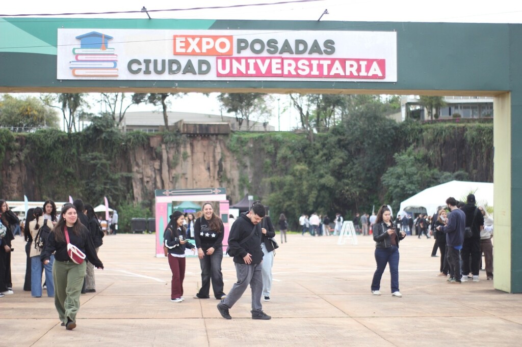 Expo Posadas Ciudad Universitaria: Estudiantes buscan definir su próximo paso académico y profesional