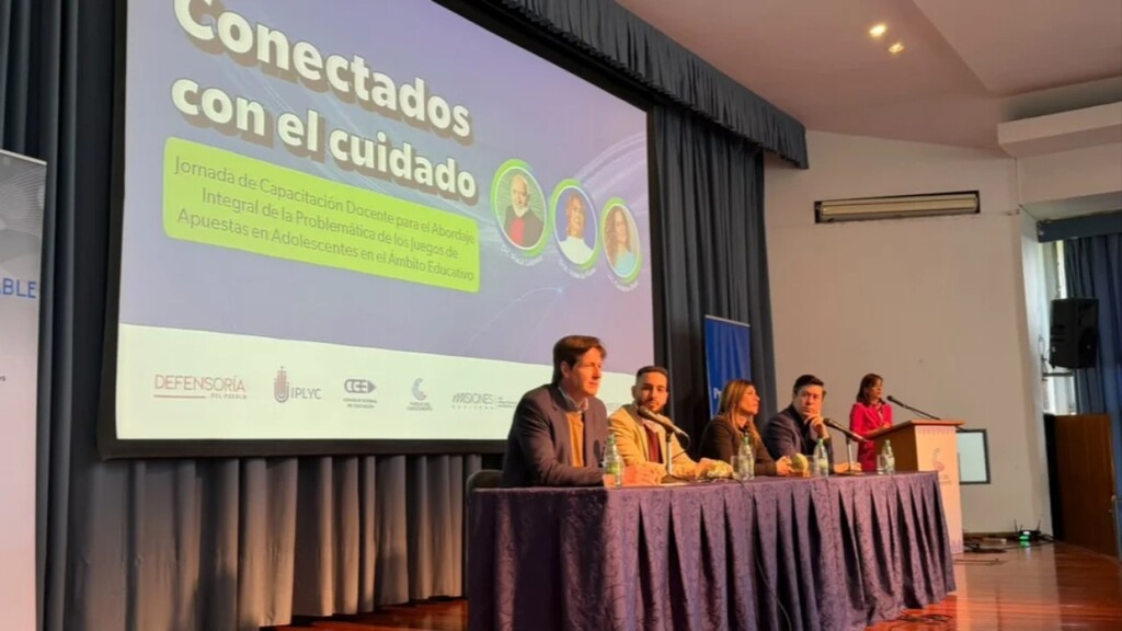 Iplyc: Más de 1600 docentes se capacitaron para prevenir los juegos de apuestas en adolescentes 