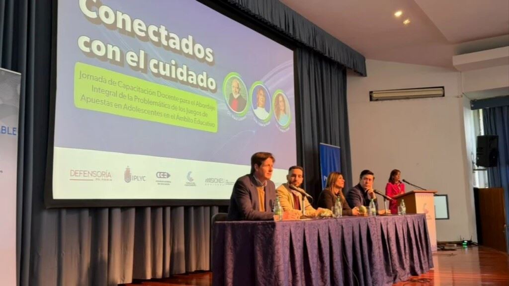 Iplyc: Más de 1600 docentes se capacitaron para prevenir los juegos de apuestas en adolescentes 