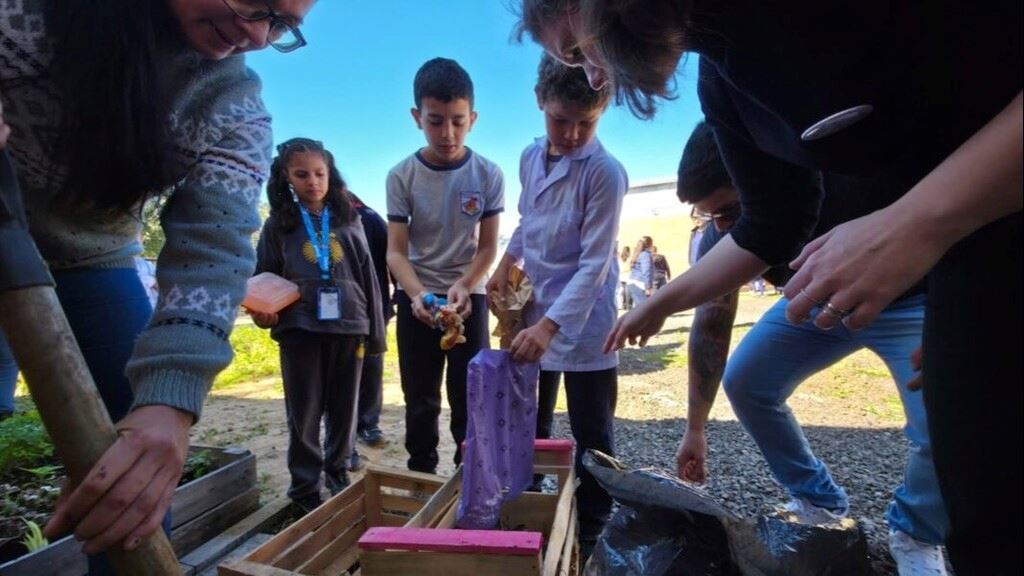 IMIBIO: Promueven el compostaje institucional en las escuelas de Posadas 