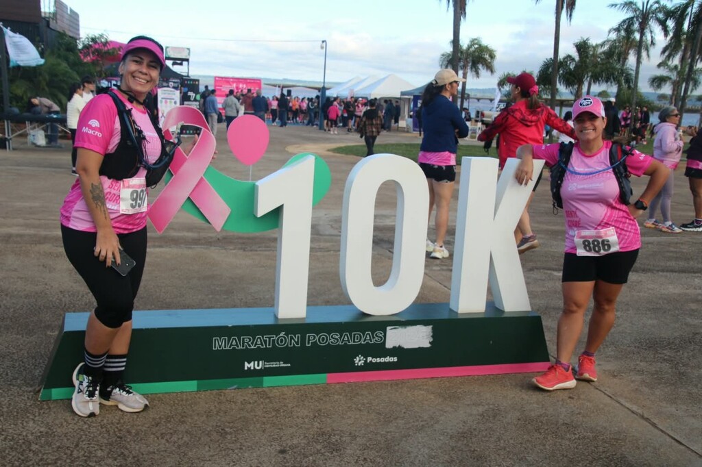 Mes Rosa: La carrera de la prevención del cáncer de mama convocó a más de mil participantes