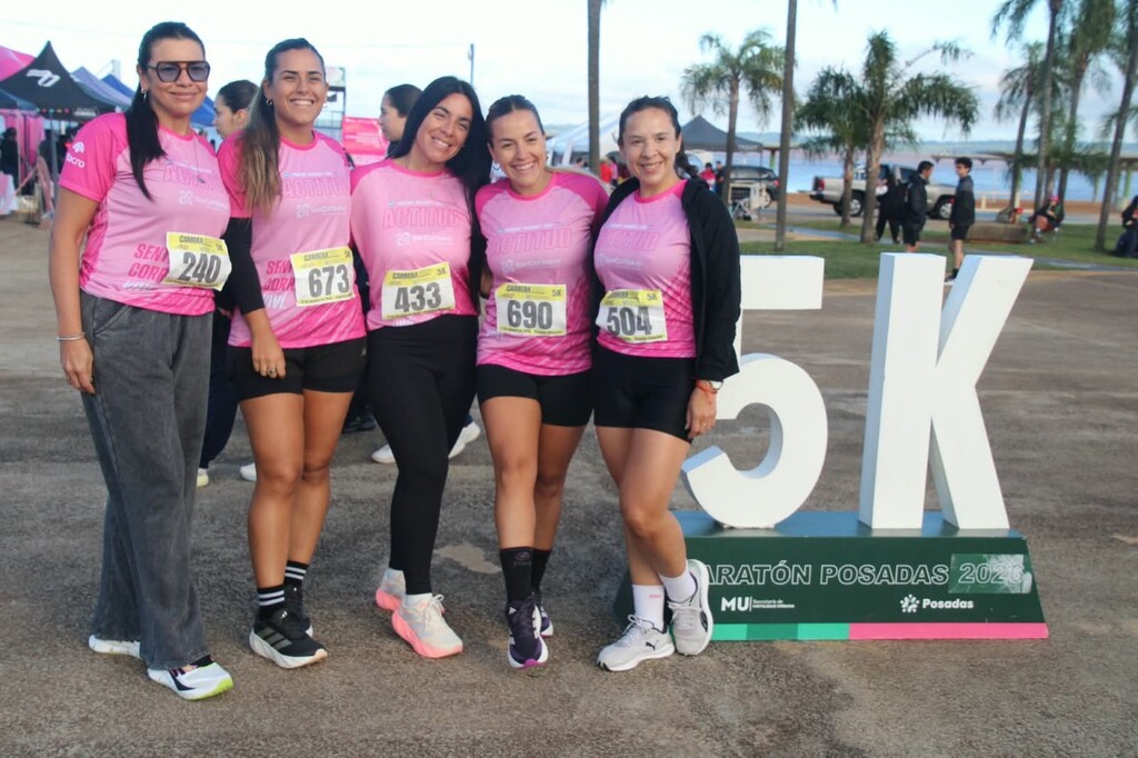 Mes Rosa: La carrera de la prevención del cáncer de mama convocó a más de mil participantes